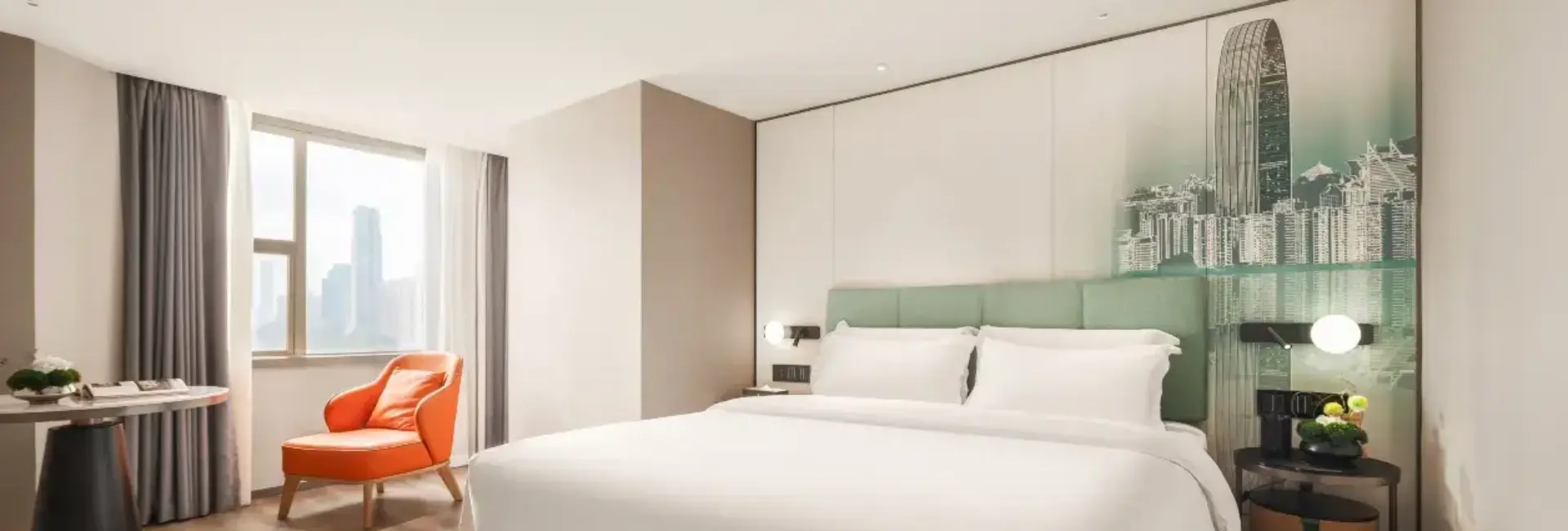 Executive Suite (Living Room Viewing + Zero-Pressure Mattress + Smart Voice Control + Private Refrigerator)