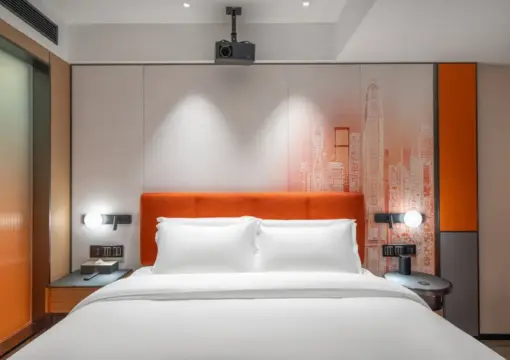 Hollywood Audio-Visual Queen Room (Large Screen Projection, Smart Voice Control, Private Refrigerator)