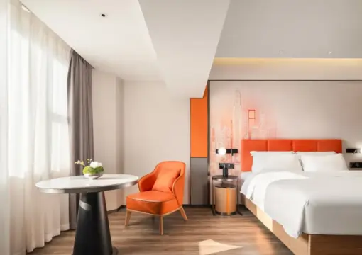Light Luxury Audio-Visual Queen Room (Large Screen Projection + Smart Voice Control + Private Refrigerator)
