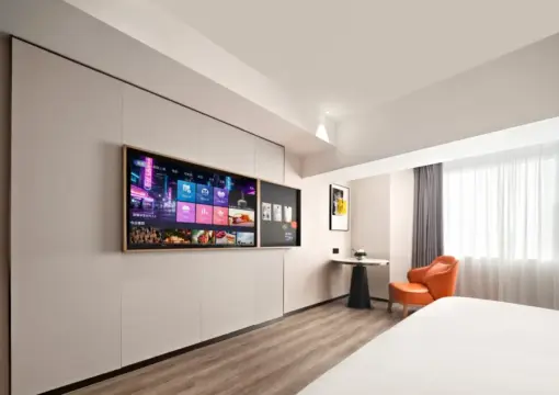 Light Luxury Audio-Visual Queen Room (Large Screen Projection + Smart Voice Control + Private Refrigerator)