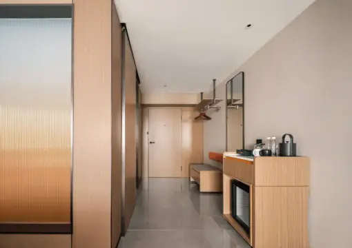 Light Luxury Audio-Visual Queen Room (Large Screen Projection + Smart Voice Control + Private Refrigerator)