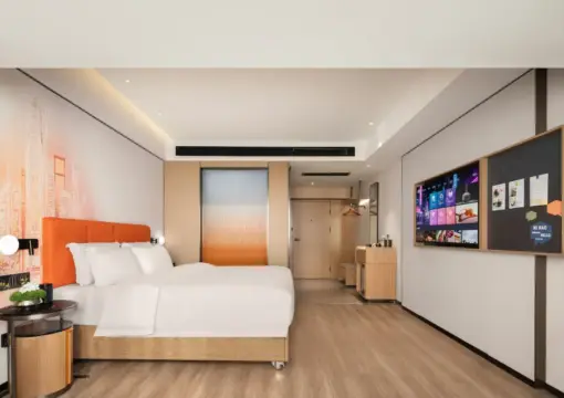 Light Luxury Audio-Visual Queen Room (Large Screen Projection + Smart Voice Control + Private Refrigerator)