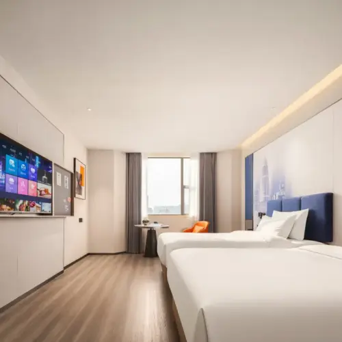 Light Luxury Twin Room (Deep Memory Pillow | Zero-Pressure Mattress + Whole-House Smart Control + Mini Refrigerator)